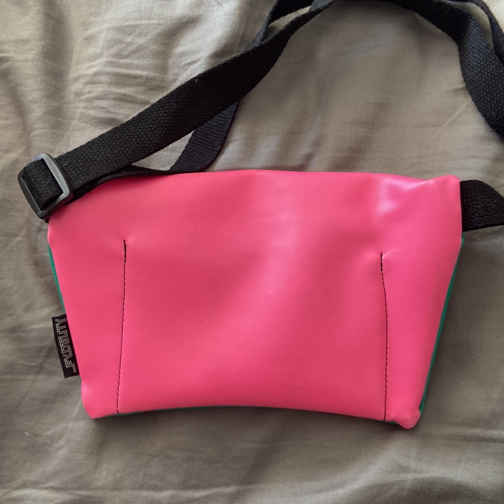 PARTY Fanny pack - Picture 3 of 3